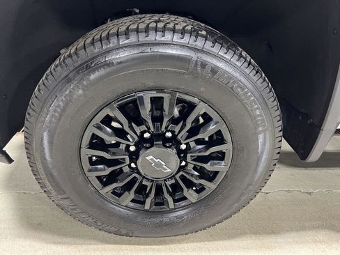 Certified 2024 Chevrolet Silverado 2500 LT w/ Z71 Sport Edition image 12