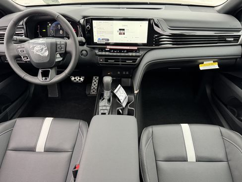 New 2026 Toyota Camry SE FWD image 4