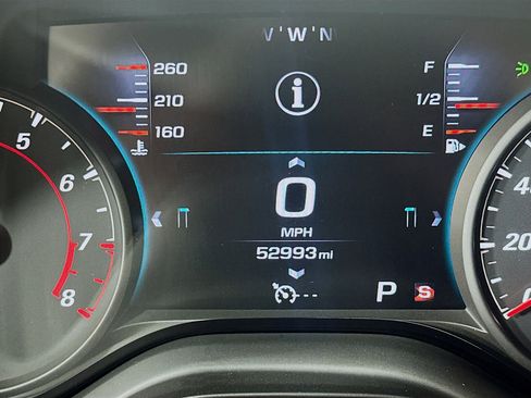 Used 2017 Chevrolet Camaro LT RWD image 19