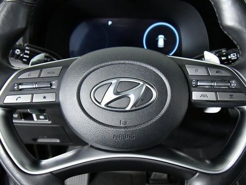 Used 2024 Hyundai Palisade Calligraphy image 2