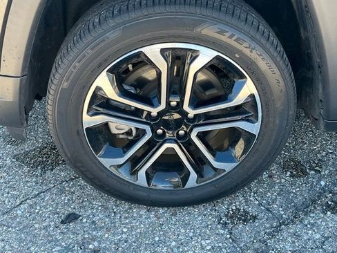 Used 2023 Jeep Compass Limited AWD/4WD image 9