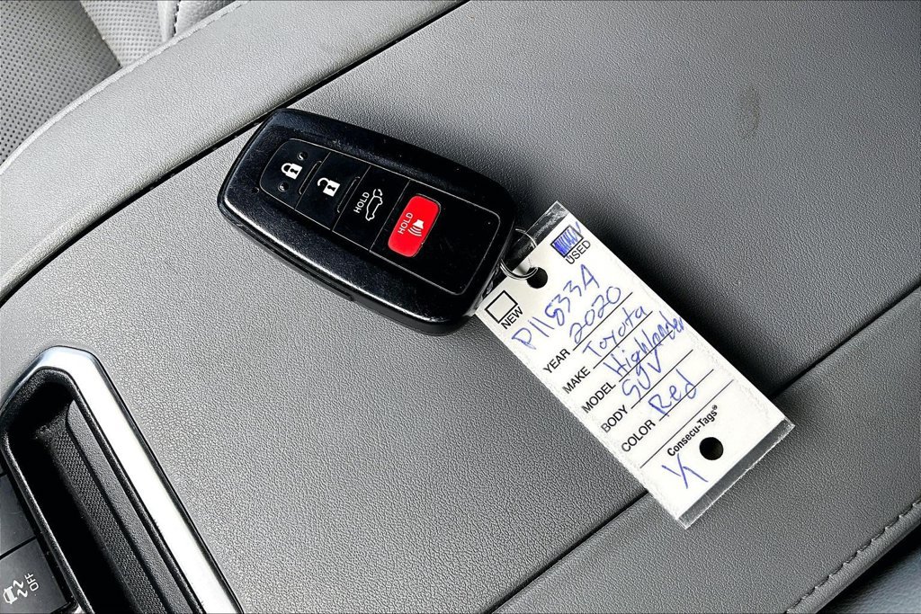 Used 2020 Toyota Highlander Platinum FWD image 27