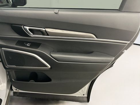 Used 2024 Kia Telluride EX X-Line image 34