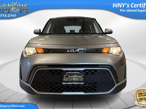 Used 2025 Kia Soul LX w/ LX Technology Package image 2
