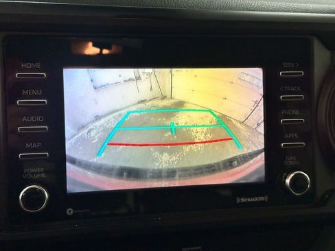Used 2020 Toyota Tacoma SR AWD/4WD image 12