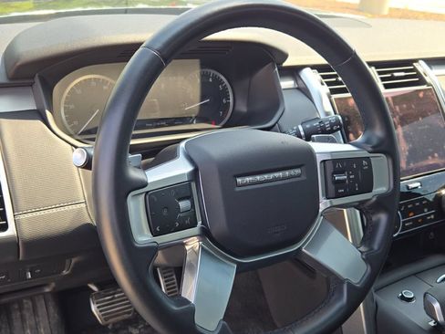 Used 2023 Land Rover Discovery S R-Dynamic AWD/4WD image 30