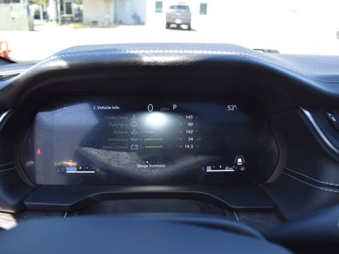 Used 2024 Jeep Grand Cherokee Limited w/ Luxury Tech Group II image 17