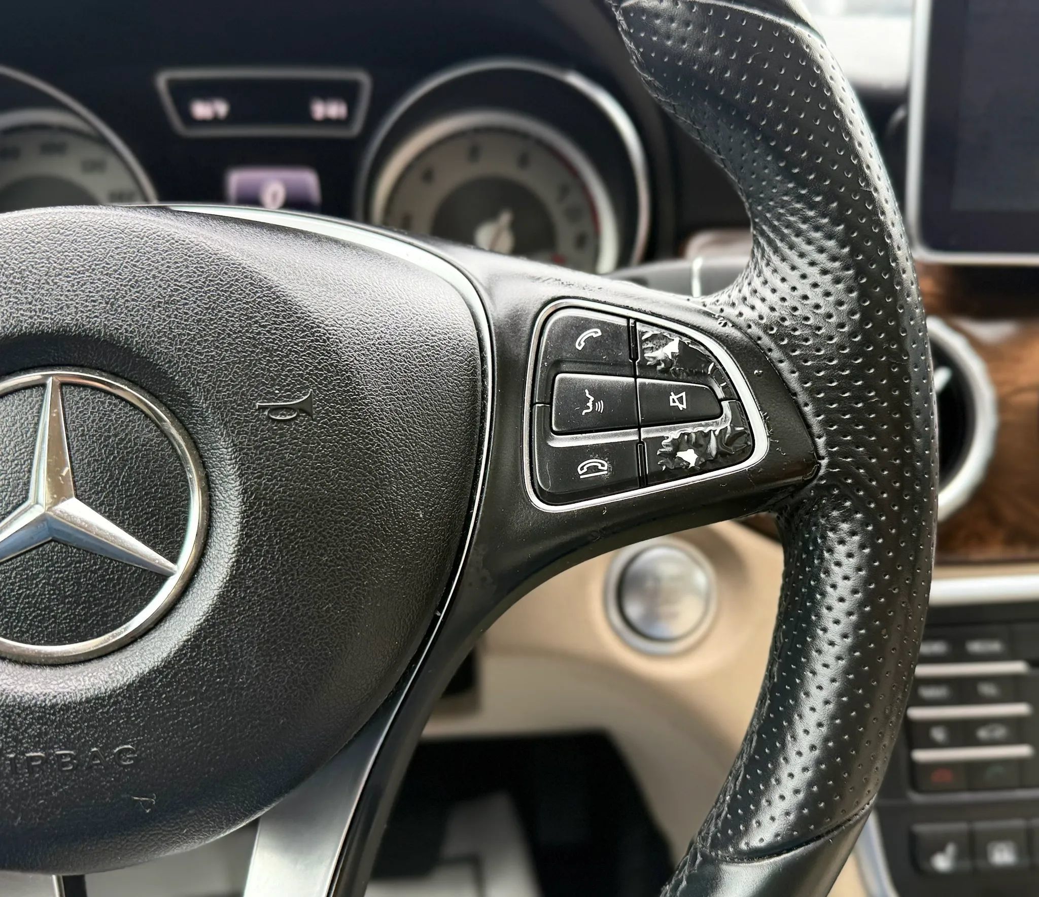 Used 2016 Mercedes-Benz GLA 250 4MATIC image 15
