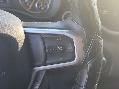 Used 2020 RAM 1500 Big Horn image 10