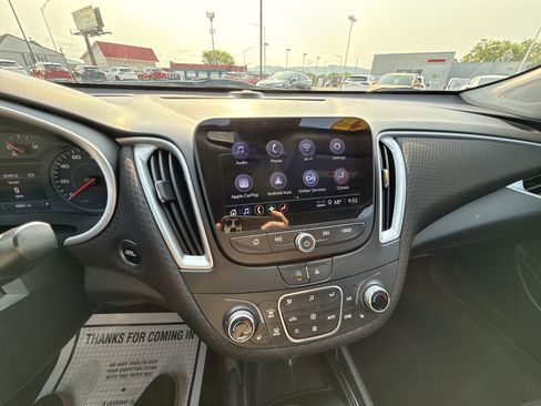 Used 2023 Chevrolet Malibu LT image 13