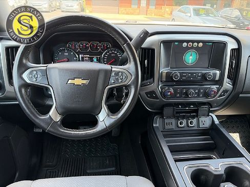 Used 2015 Chevrolet Silverado 1500 LT w/ LT Convenience Package AWD/4WD image 27
