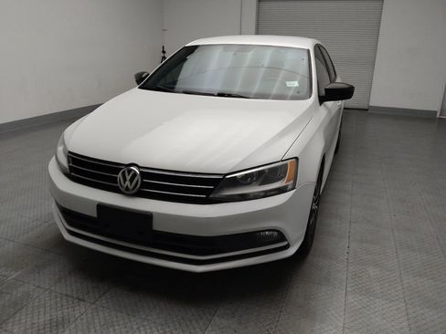 Used 2016 Volkswagen Jetta Sport FWD image 15