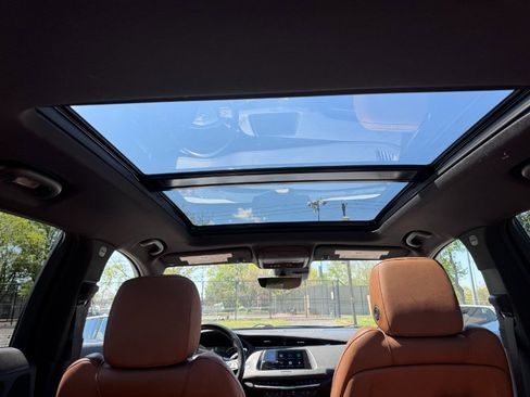 Used 2019 Cadillac XT4 Sport AWD/4WD image 9