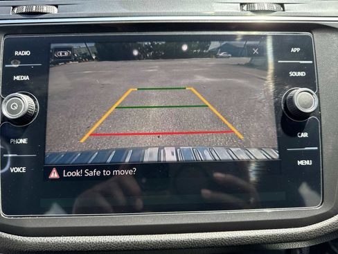 Certified 2023 Volkswagen Tiguan SE R-Line FWD image 35