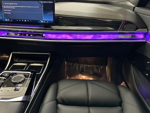 Certified 2024 BMW 740i w/ Premium Package 2 image 30