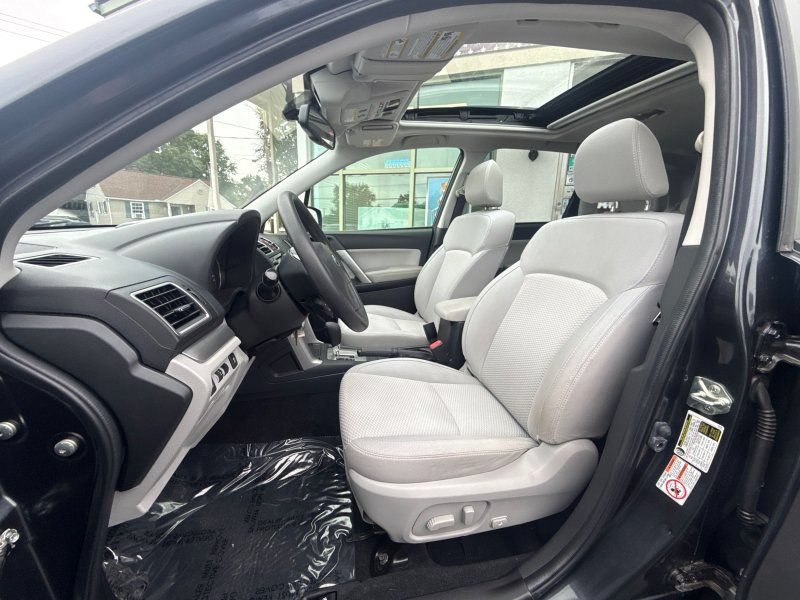 Used 2016 Subaru Forester 2.5i Premium AWD/4WD image 9
