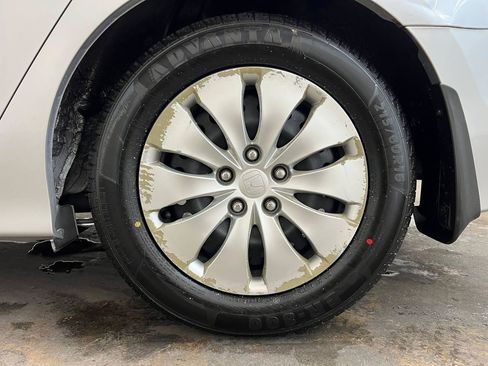 Used 2009 Honda Accord LX image 25