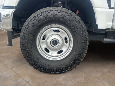 Used 2025 Ford F250 XL AWD/4WD image 22