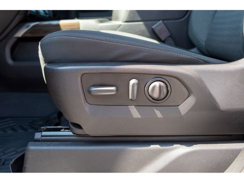 Used 2022 Chevrolet Silverado 1500 RST AWD/4WD image 15