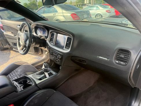 Used 2017 Dodge Charger R/T RWD image 22