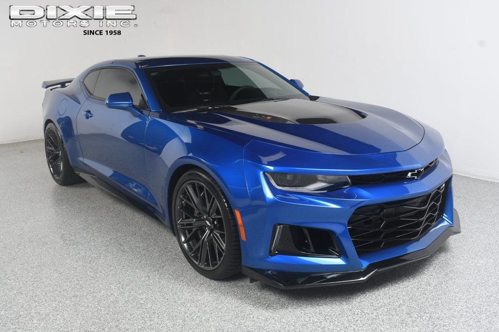 Used 2017 Chevrolet Camaro ZL1 RWD image 1