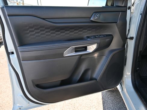 Used 2024 Ford Ranger XLT image 16