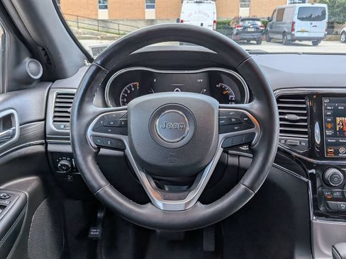 Used 2021 Jeep Grand Cherokee Limited AWD/4WD image 15