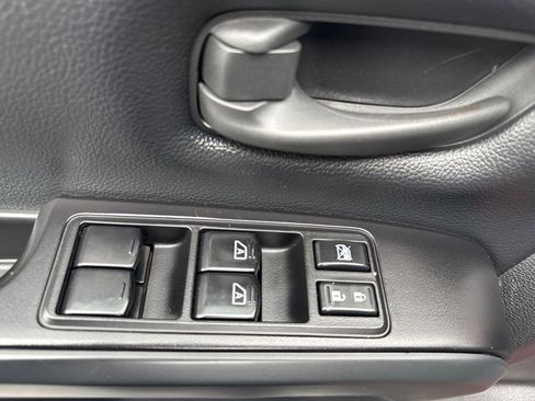 Used 2017 Nissan Titan S image 15