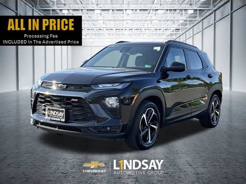 Used 2023 Chevrolet TrailBlazer RS w/ Sun and Liftgate Package FWD image 1