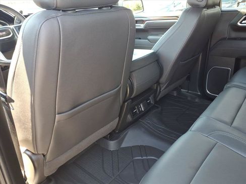 Used 2025 GMC Sierra 1500 SLT AWD/4WD image 15