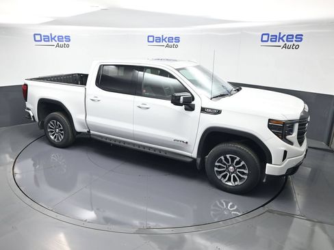 Used 2022 GMC Sierra 1500 AT4 w/ AT4 Premium Package AWD/4WD image 49