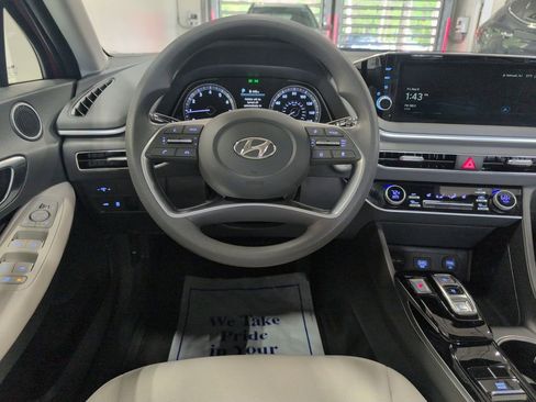 Certified 2023 Hyundai Sonata SEL FWD image 14