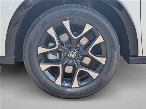 New 2026 Honda HR-V EX-L image 10