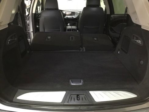 Used 2019 Buick Envision Essence image 47