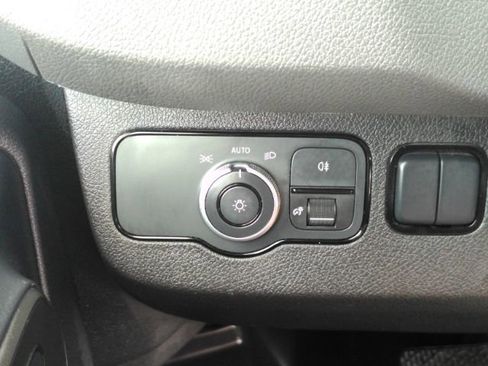 Used 2024 Mercedes-Benz Sprinter 2500 image 28