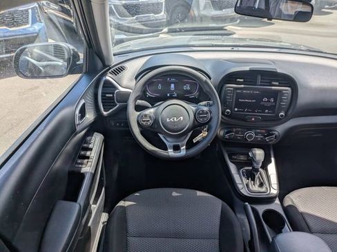 Used 2024 Kia Soul LX w/ Option Group 015 FWD image 15