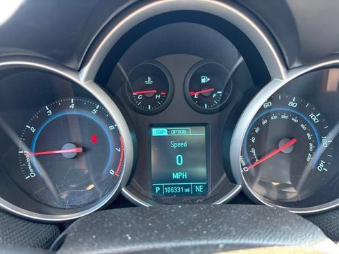 Used 2014 Chevrolet Cruze LT FWD image 11