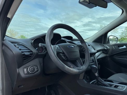 Used 2017 Ford Escape SE FWD image 14