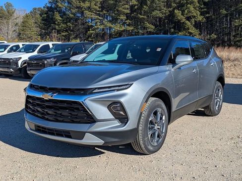 New 2026 Chevrolet Blazer LT image 5