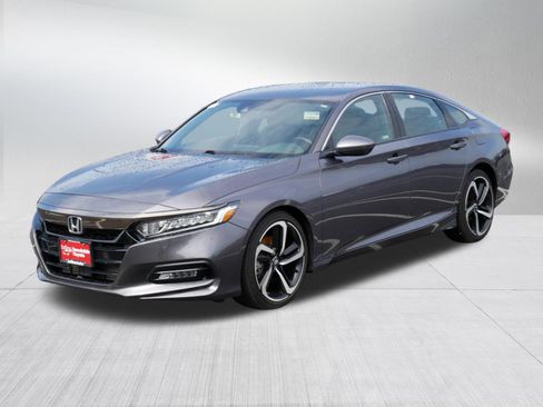 Used 2018 Honda Accord Sport image 3