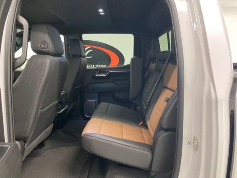 Used 2024 Chevrolet Silverado 1500 High Country w/ Technology Package AWD/4WD image 16
