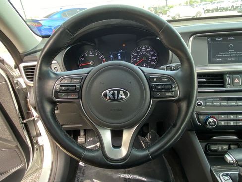 Used 2018 Kia Optima EX w/ Premium Package FWD image 35