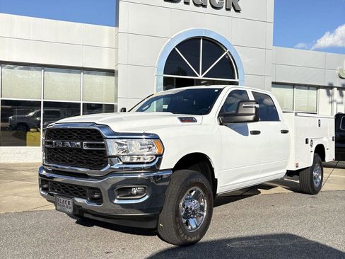 Used 2024 RAM 3500 Tradesman w/ Chrome Appearance Group image 1