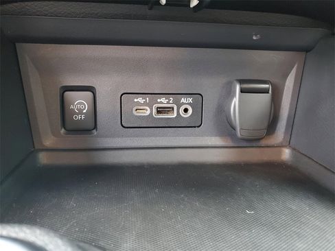 Certified 2024 Nissan Sentra SR image 29