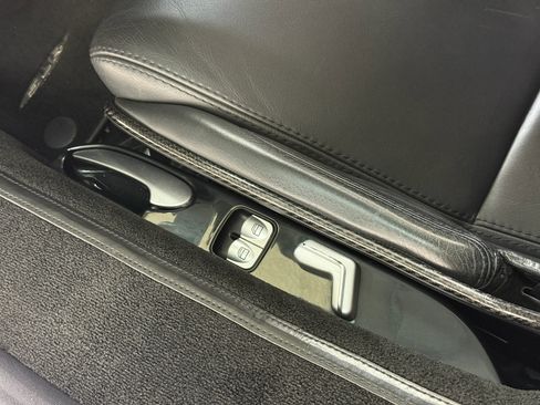 Used 2006 Mercedes-Benz SLR image 30