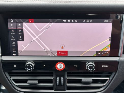 New 2025 Porsche Macan image 21