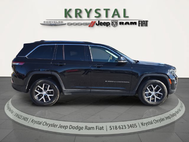 Used 2023 Jeep Grand Cherokee Limited AWD/4WD image 8