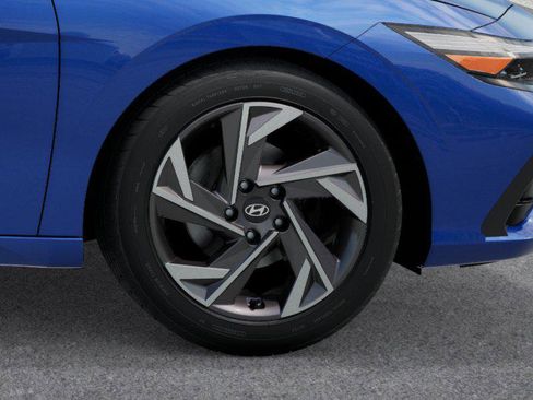 New 2026 Hyundai Elantra Limited image 8