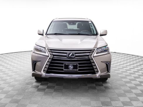 Used 2016 Lexus LX 570 4WD image 8