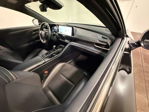 Used 2025 Toyota Crown Signia AWD/4WD image 57
